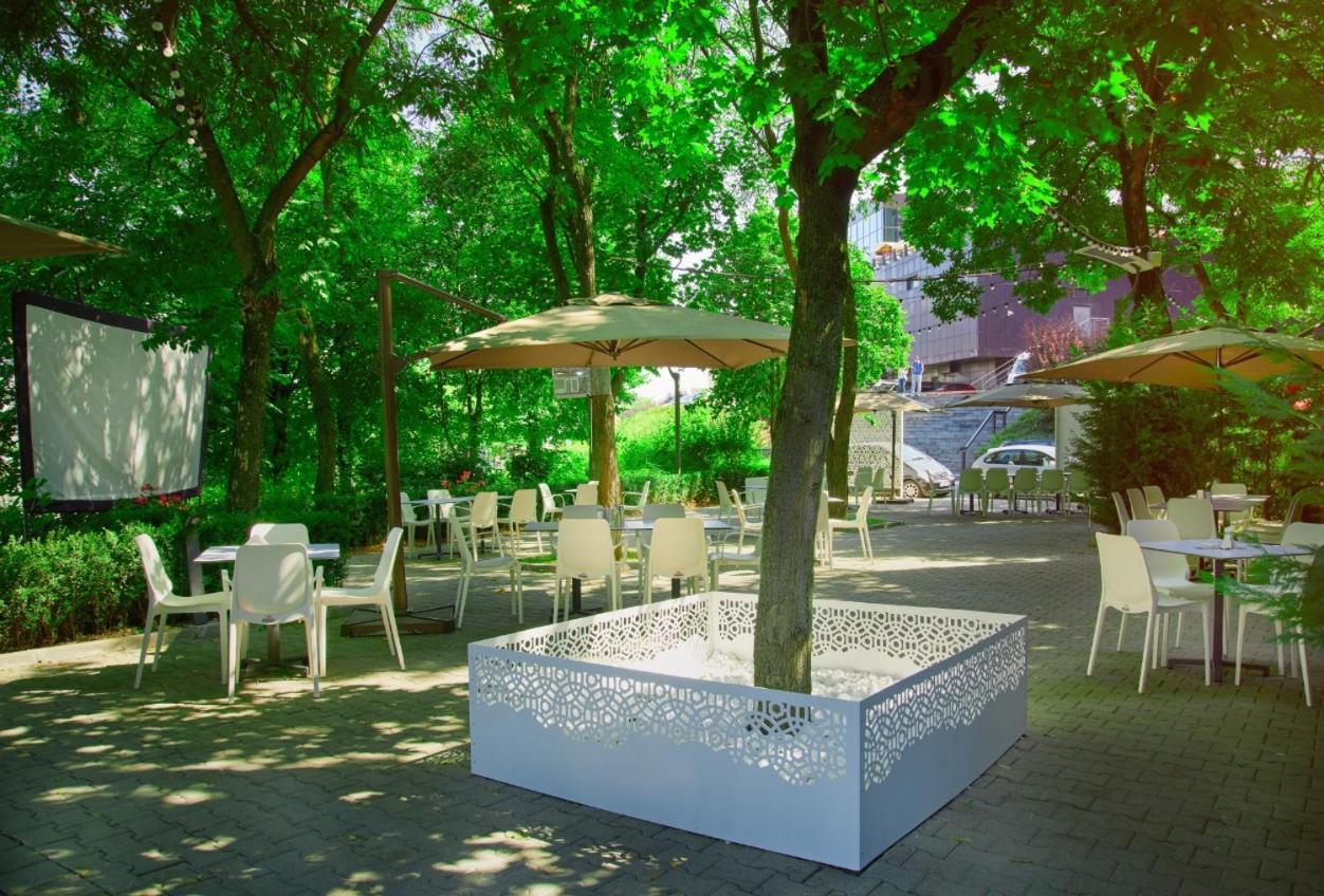 Hotel Univers Cluj-Napoca Exterior photo