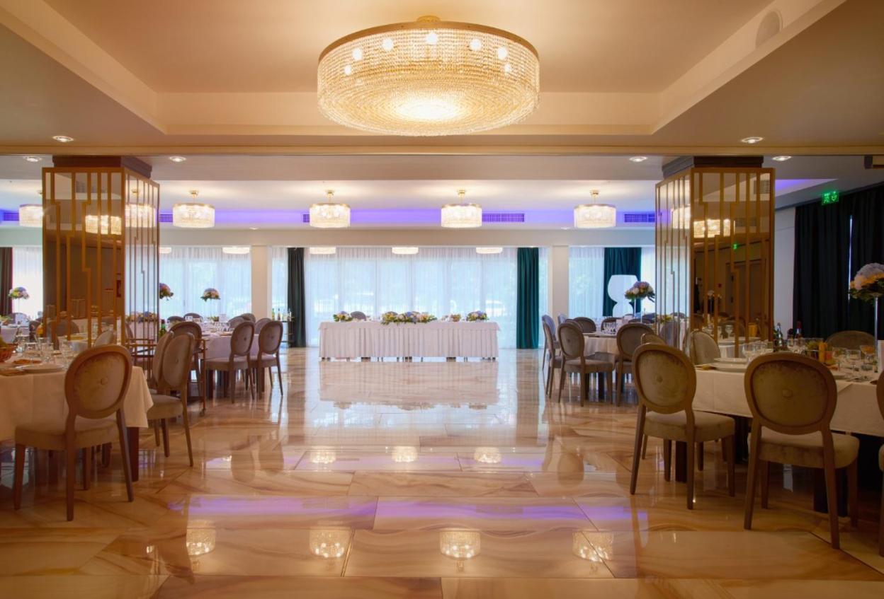 Hotel Univers Cluj-Napoca Exterior photo